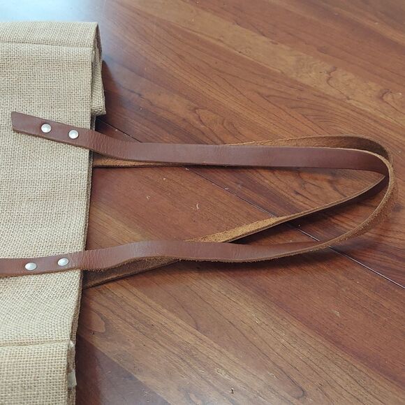 Free People Apolis Burlap Wine Tote Bag - Picture 7 of 15